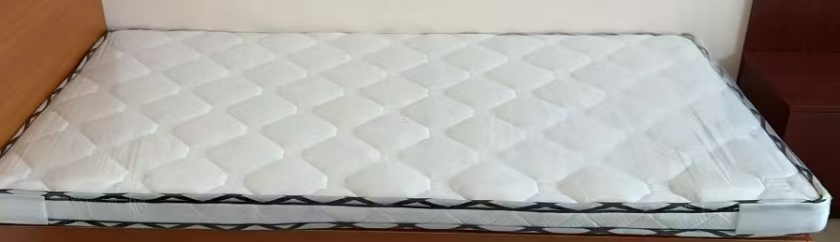 1789609142675511.jpg 床垫.jpg